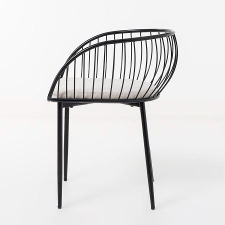 SILLA DE ASIENTO EN TERCIOPELO BEIGE Y ESTRUCTURA NEGRO 80*55*57 CM