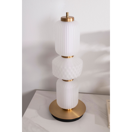 LÁMPARA SOBREMESA BOHEME. CRISTAL TALLADO BLANCO MATE Y DORADA