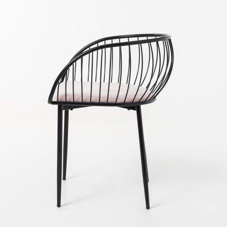 SILLA DE ASIENTO EN TERCIOPELO ROSA Y ESTRUCTURA NEGRO 80*55*57 CM