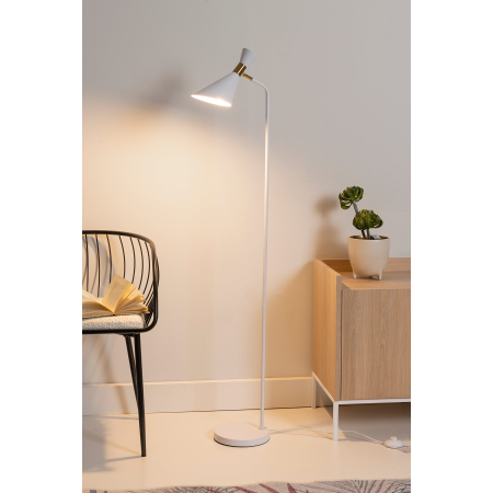 LÁMPARA DE SUELO DE METAL NEGRO.  28*20,5*140 CM