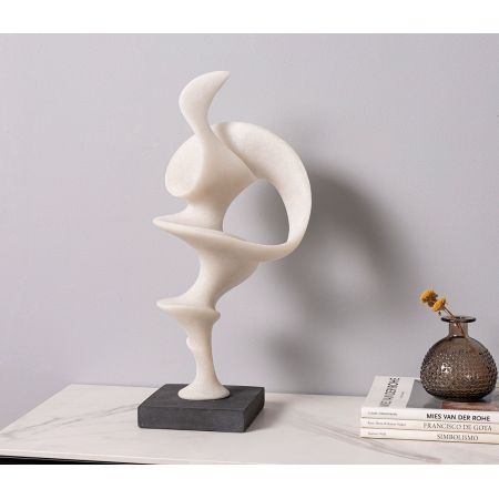 Escultura polyresina efecto piedra blanca, base negro. 22x52x16cm