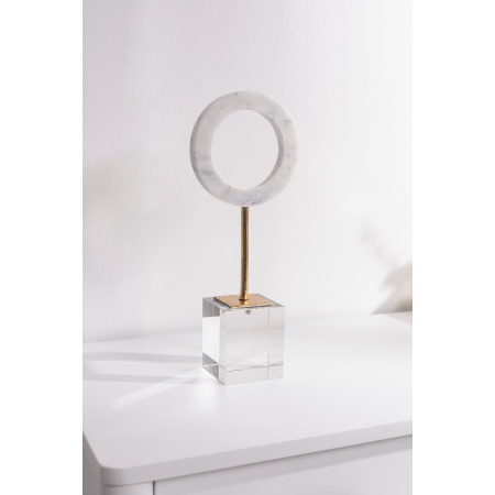 Escultura circulo mármol blanco, pie dorado con base metraquilato transparente. 12x31x7 cm