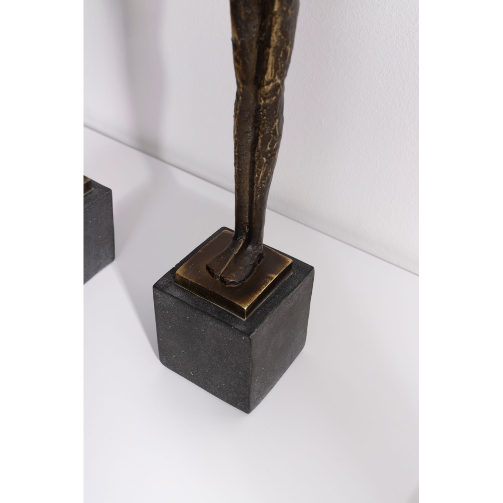 Escultura polyresina, figura humana efecto bronze y pie efecto piedra gris. 8x53x8 cm