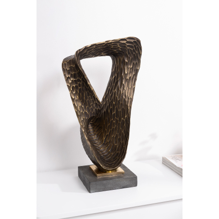 Escultura polyresina, figura efecto bronze y pie efecto piedra gris. 30x50x20 cm