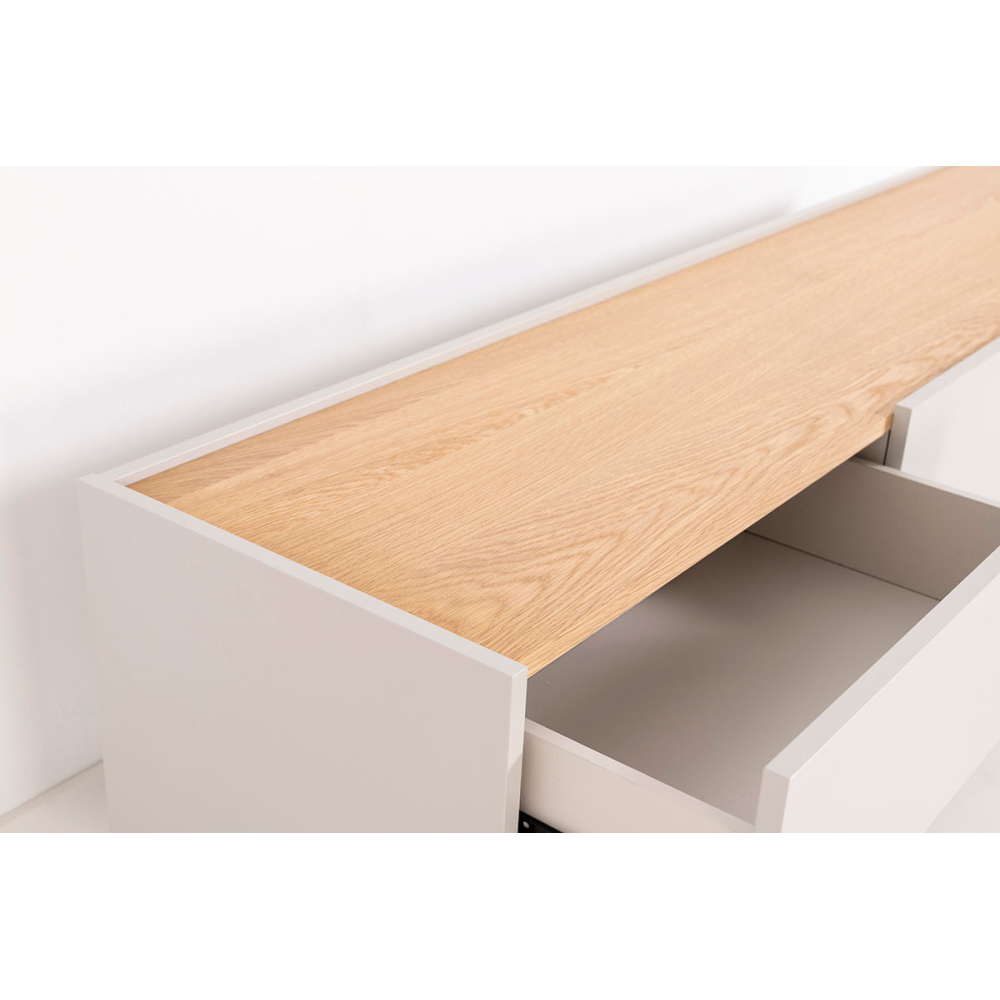 MUEBLE TV POL. 
LACADO GRIS PIEDRA Y CHAPA DE ROBLE. PATAS METAL
NEGRO