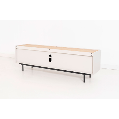 MUEBLE TV POL. 
LACADO GRIS PIEDRA Y CHAPA DE ROBLE. PATAS METAL
NEGRO