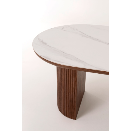 MESA COMEDOR OVALADA 200*90*76CM, TAPA PORCELANICO BLANCO, PIE CHAPA NOGAL CON PALILLERIA