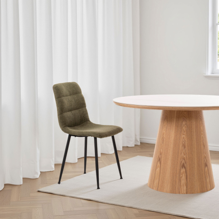 SILLA EMMA. 90*44*55 CM, TAPIZADO ANTIMANCHAS COLOR VERDE. PATAS METAL NEGRO PINTURA EPOXI