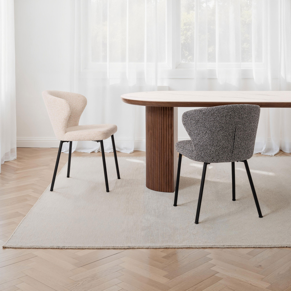 SILLA VEGA. 82*59*50 CM, TAPIZADO ANTIMANCHAS COLOR GRIS. PATAS METAL NEGRO PINTURA EPOXI